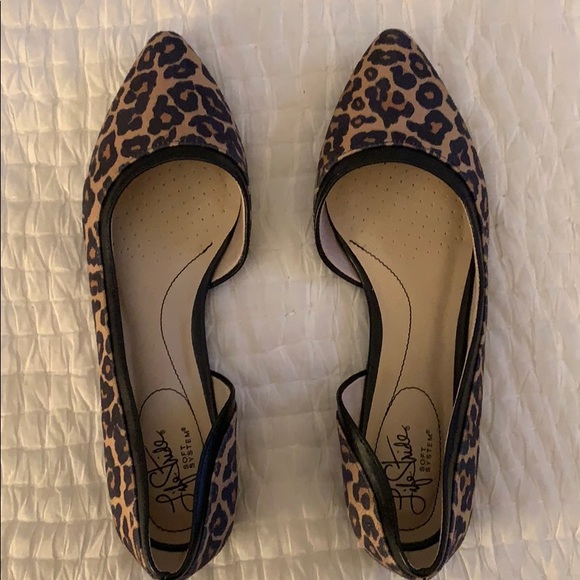 Life Stride Shoes - EUC Life Stride animal print flats, size 10
